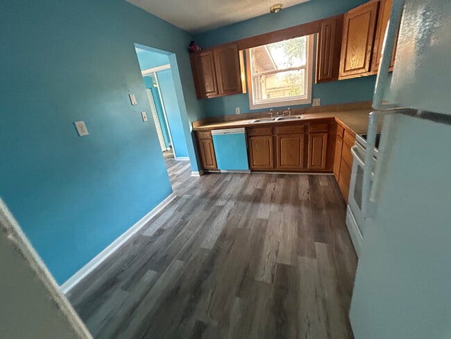 Building Photo - 2854 Rogero Rd Rental