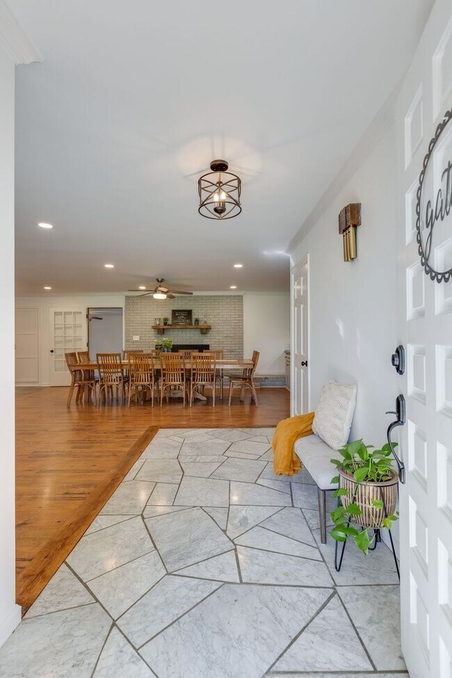 Photo - Stunner in North Columbia