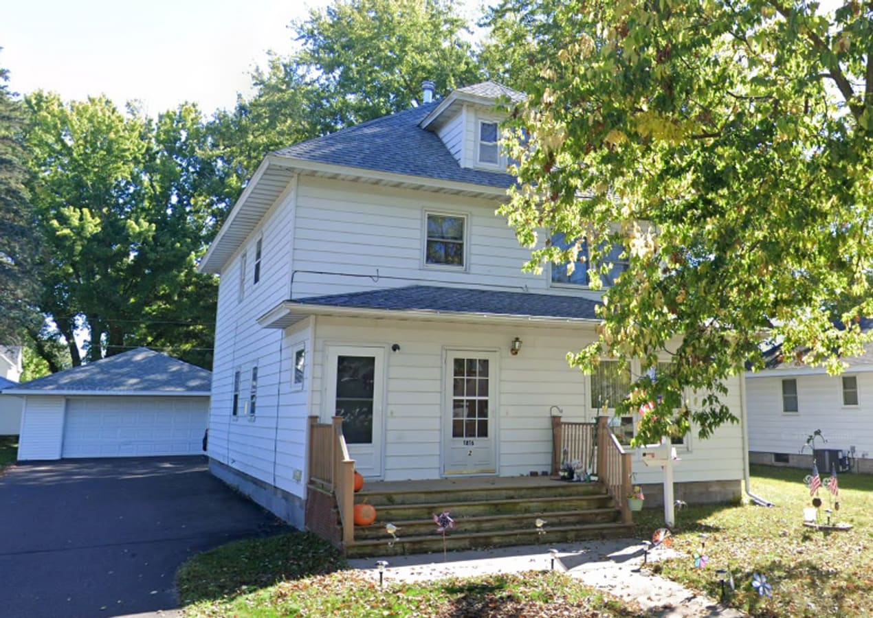 1816 1/2 10th St - 1816 1/2 10th St