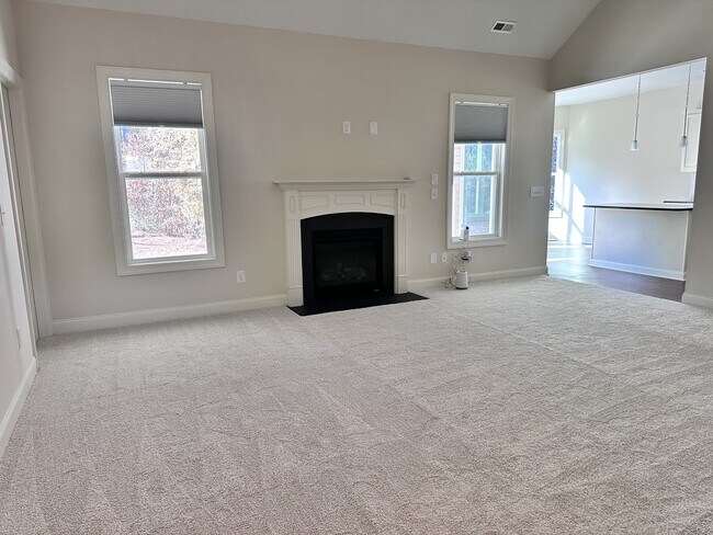 Photo - 413 Belhaven Ct