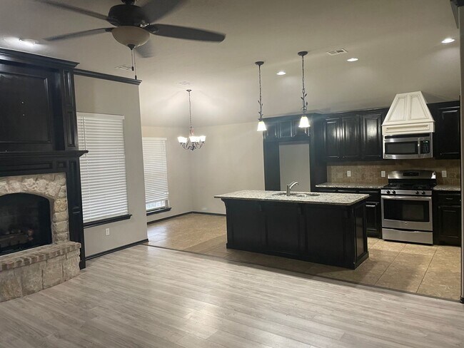 Photo - 3 bed 2 bath 2 car in Moore Schools! Great...