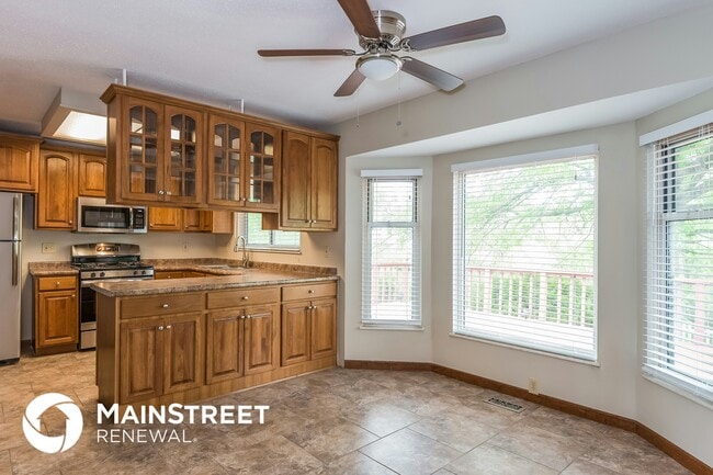 Photo - 920 Justice Ct