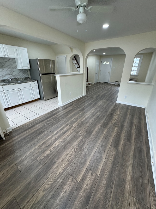 Building Photo - 7101 Radbourne Rd Rental