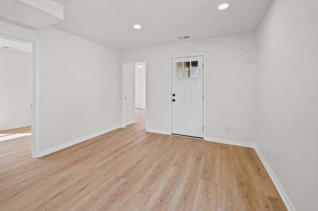 Photo - COMPLETELY RENOVATED 4BR HOME - MOVE-IN SPECIAL