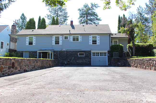 PETS CONSIDERED! Located in Bend's HISTORI... - PETS CONSIDERED! Located in Bend's HISTORI... Casa