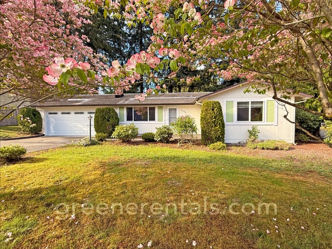 Building Photo - 3BD/1BA West Olympia Rambler