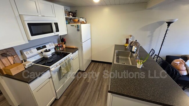 Photo - 3947 E Calvary Rd