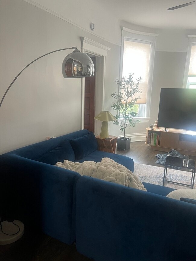 Photo - 4740 S Prairie Ave Unit 2