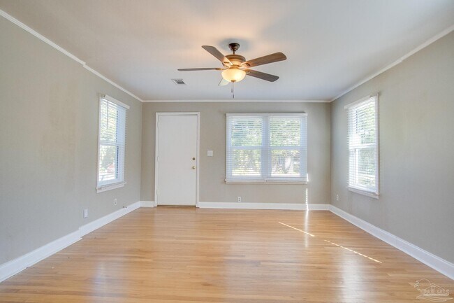 Photo - 2303 N 20th Ave