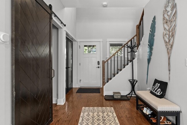 Photo - 718 N Alexander Ave