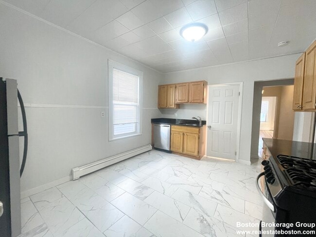 Photo - 22 Howell St
