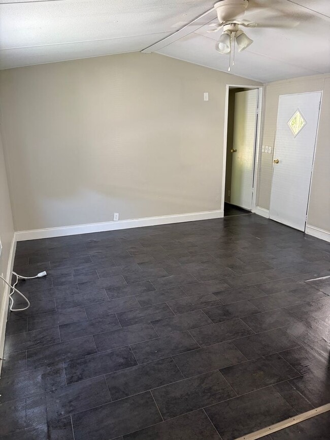 Photo - Francis- 707 MH Unidad C-4