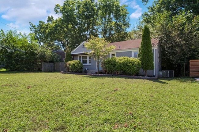 Photo - 2129 Crystal Dr