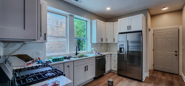 Photo - 2552 S Central Park Ave Unit 2