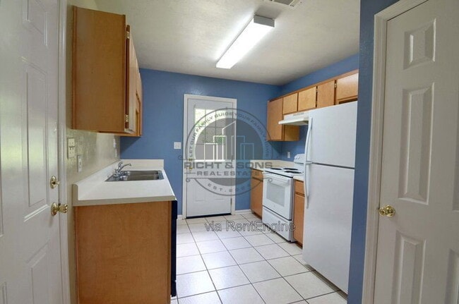 Photo - 1520 Country Ln