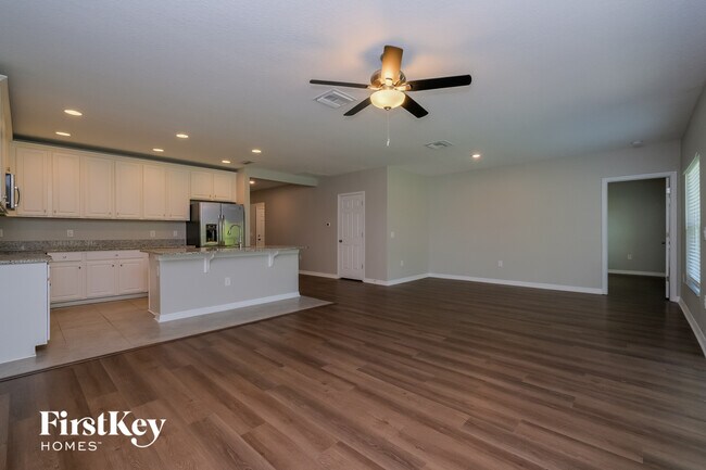 Photo - 18750 Alfaro Loop