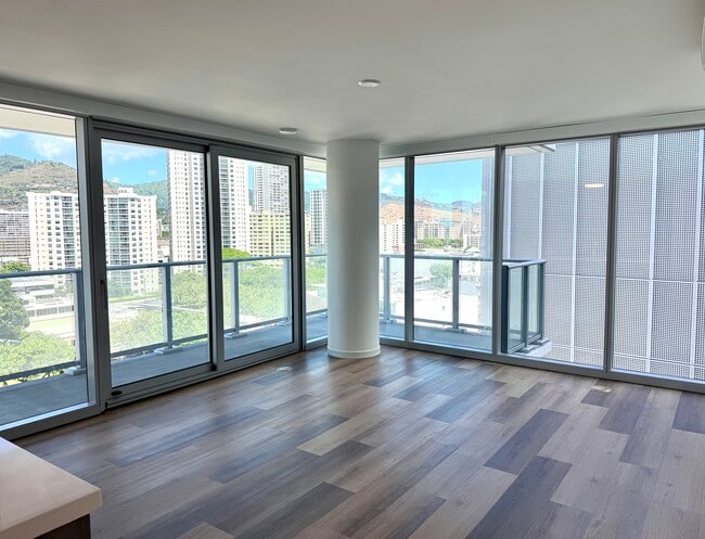 Photo - 1515 Liona St Unit 1515 Liona Street #1211