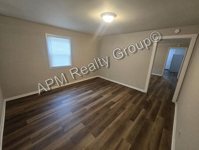 Photo - Renovated one bedroom duplex in Melrose He...