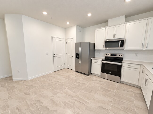 Photo - Harbor Square townhome home