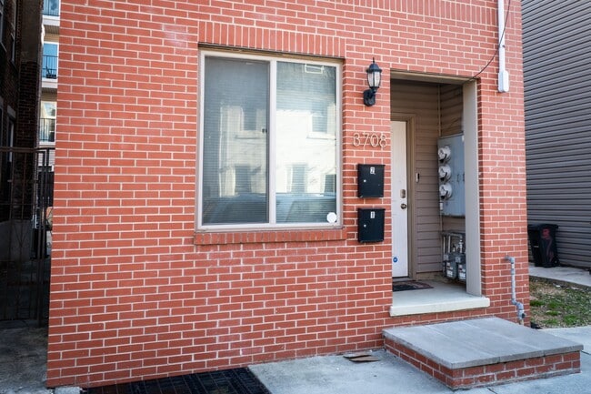 Photo - 3708 Haverford Ave Unit 1