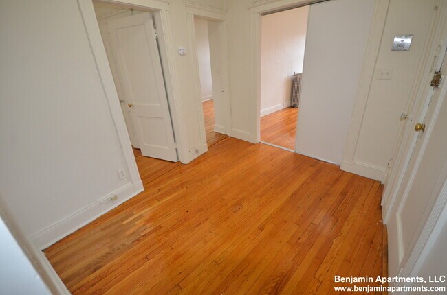 Photo - 127 Sutherland Rd Unidad L