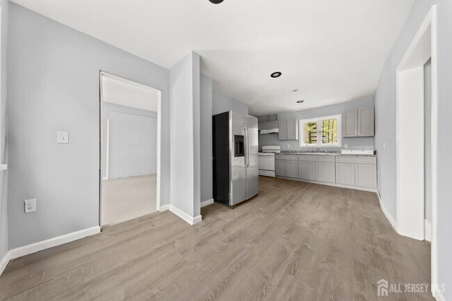 704-706-706 Park Ave