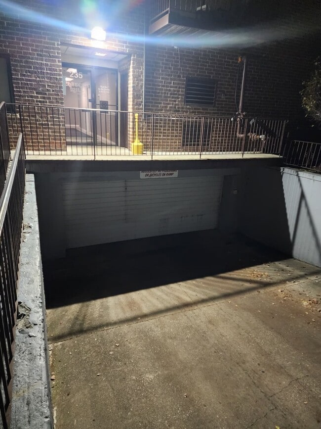 Building Photo - 235 N Mill Rd Unit 106B