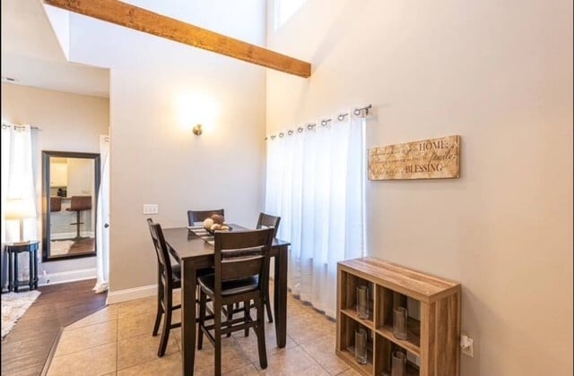 Building Photo - 1123 S Tottenham Ct