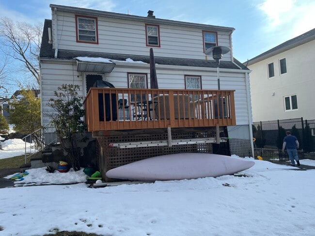 Building Photo - 59 Brookview Dr