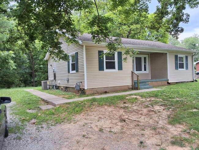 Photo - 1523 Hill St