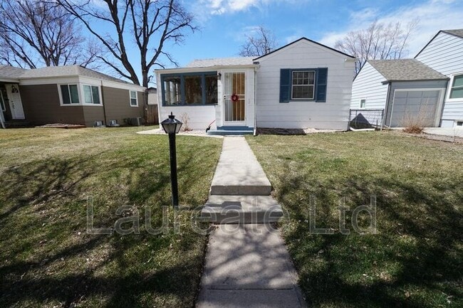 Building Photo - 2425 S Humboldt St Unit A