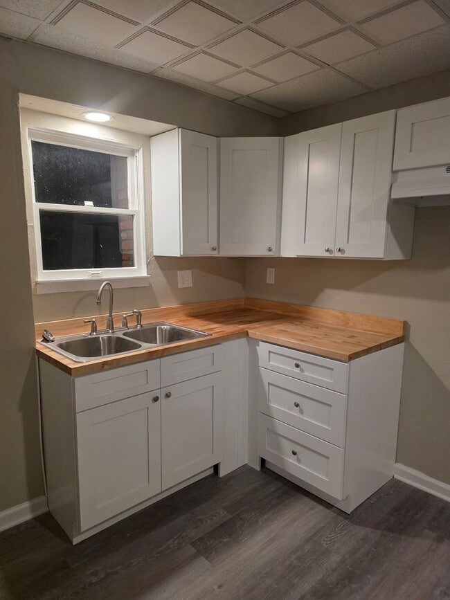 Building Photo - Baughman Ave Unit 1