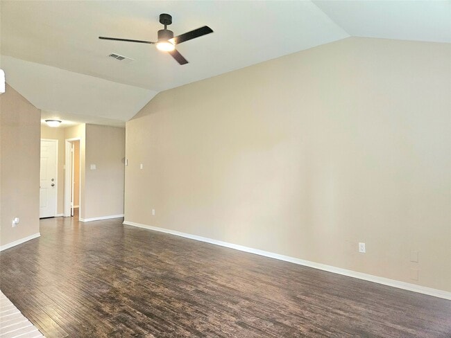 Photo - 4231 Southchase Ln