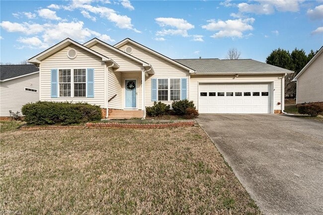 Building Photo - 1524 Hawkcrest Ln