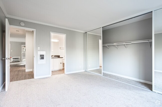 3BR, 1.5BA - Redwood