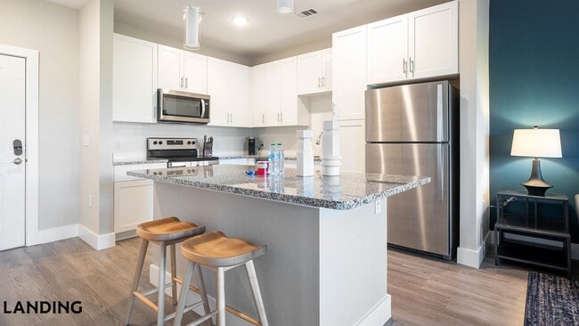 Photo - 3060 Southcreek Blvd Unidad 9-206