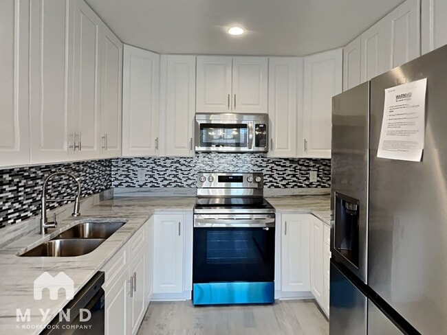 Photo - 6904 Saxby Ct