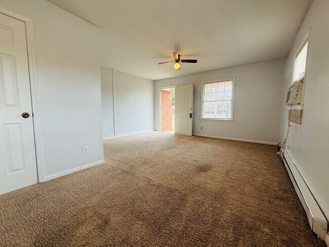 Photo - 1104 Ayton Pl Unit 1