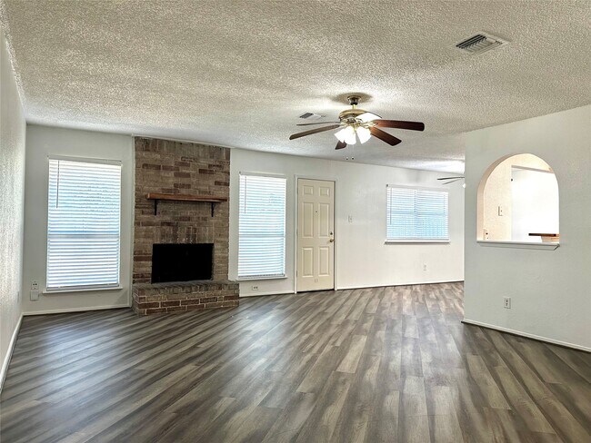 Photo - 4927 Adonis Dr