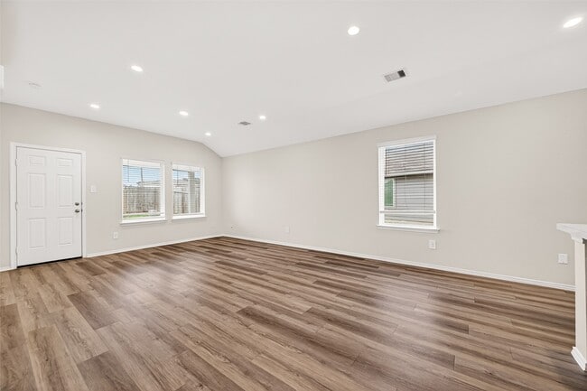 Photo - 1710 Legacy Hills Dr
