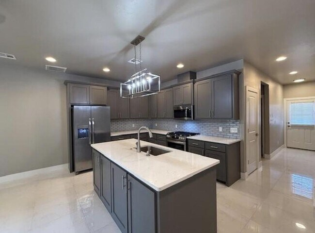 Photo - 604 Abadan Dr
