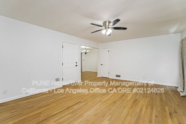 Photo - 215 N Western Ave