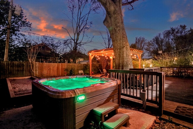 Photo - 397 Angelus St Unit ID1023312P