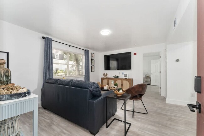 Photo - 2360 SW Archer Rd Unit ID1355835P