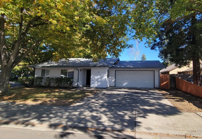 Sunnyside &amp; Montero - Sunnyside &amp; Montero Apartment Unit 428 Sunnyside Ave., Modesto, Calif.