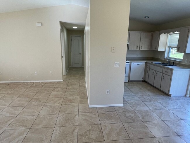 Photo - 3/2 Home in Belleview