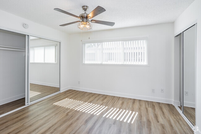 1BR, 1BA - 810SF - Bedroom