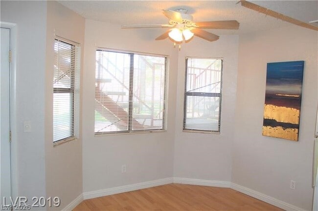 Photo - 701 Rock Springs Dr Unit 101