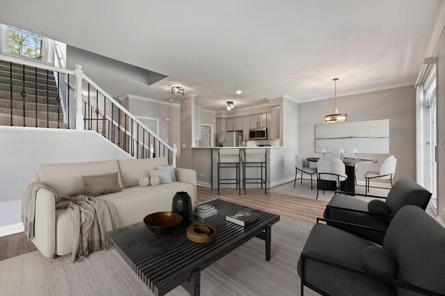 Photo - 24022 Walnut Cir