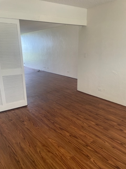 87-561-561 Farrington Hwy